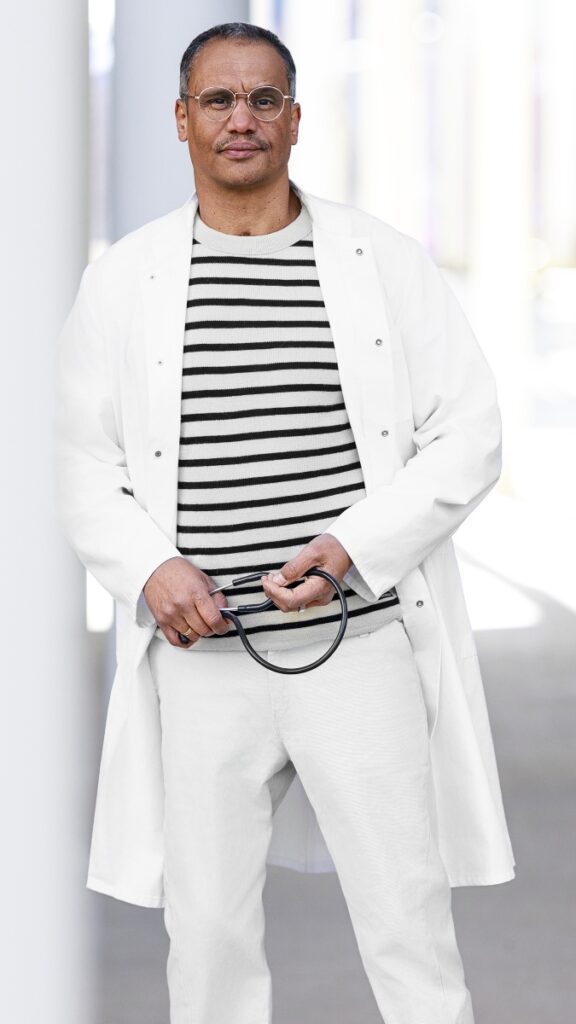 Marco Leitzke in Arztkleidung